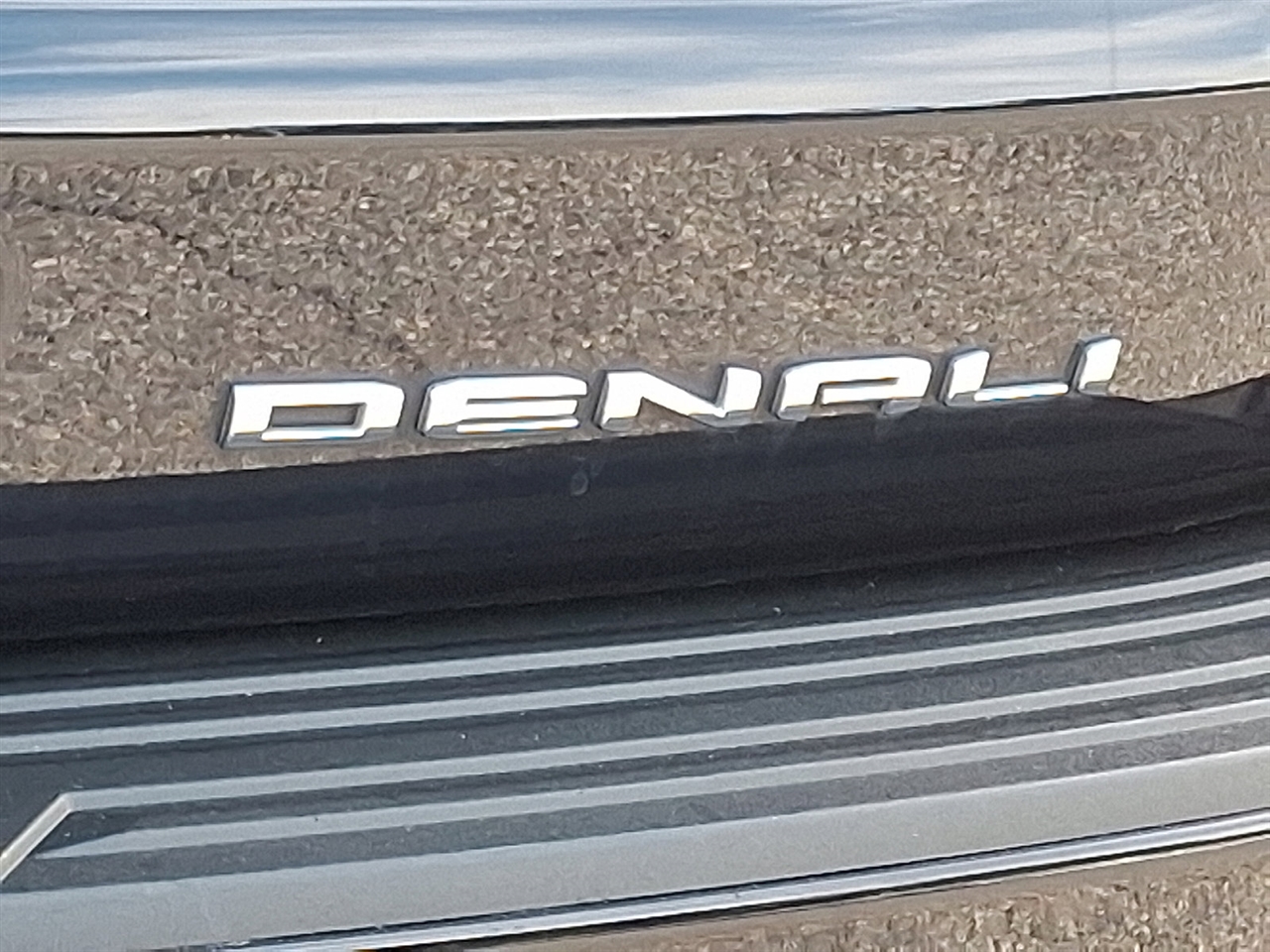 GMC Yukon XL Denali 4WD 2021