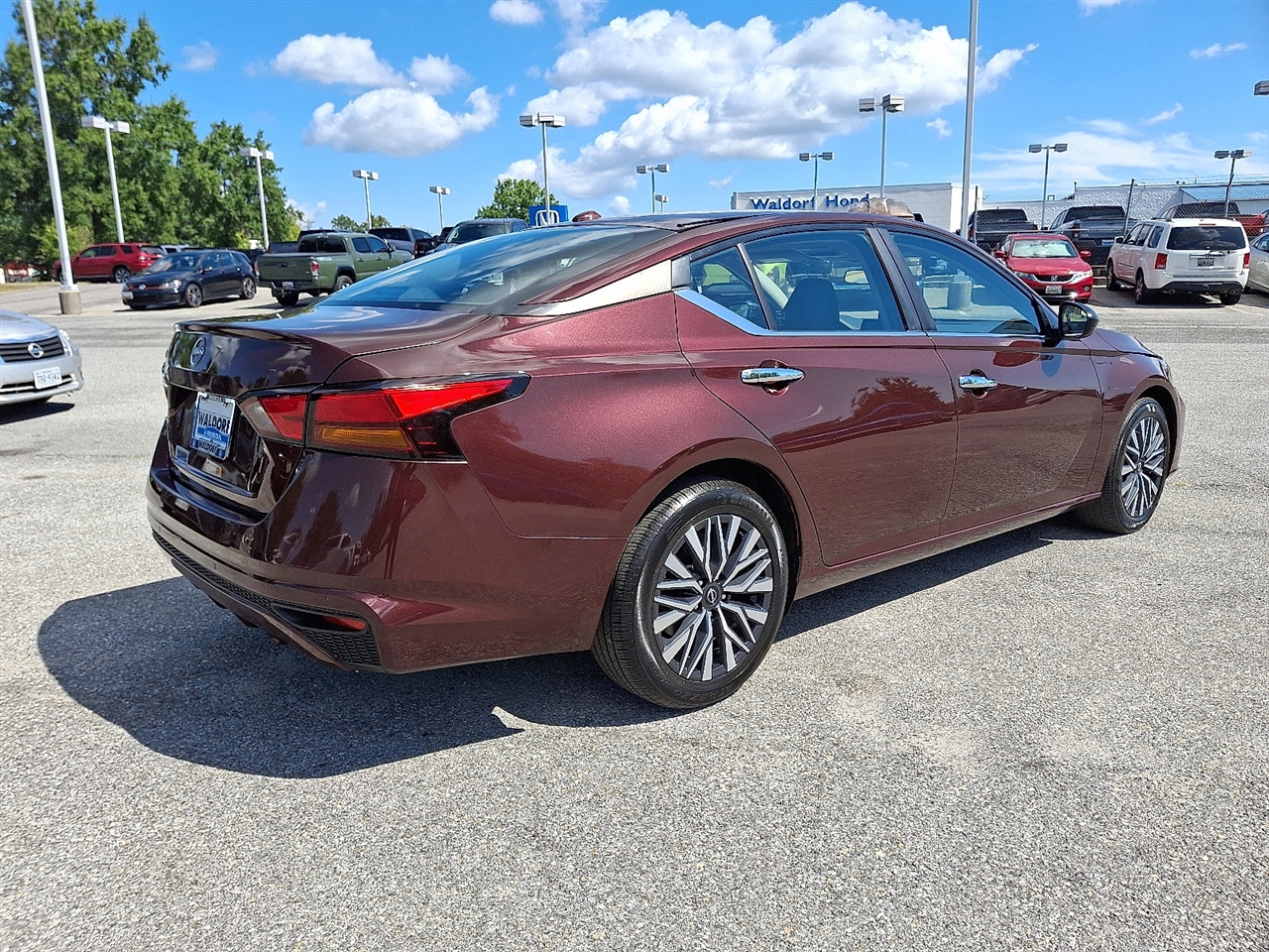 Nissan Altima 2.5 SV 2025