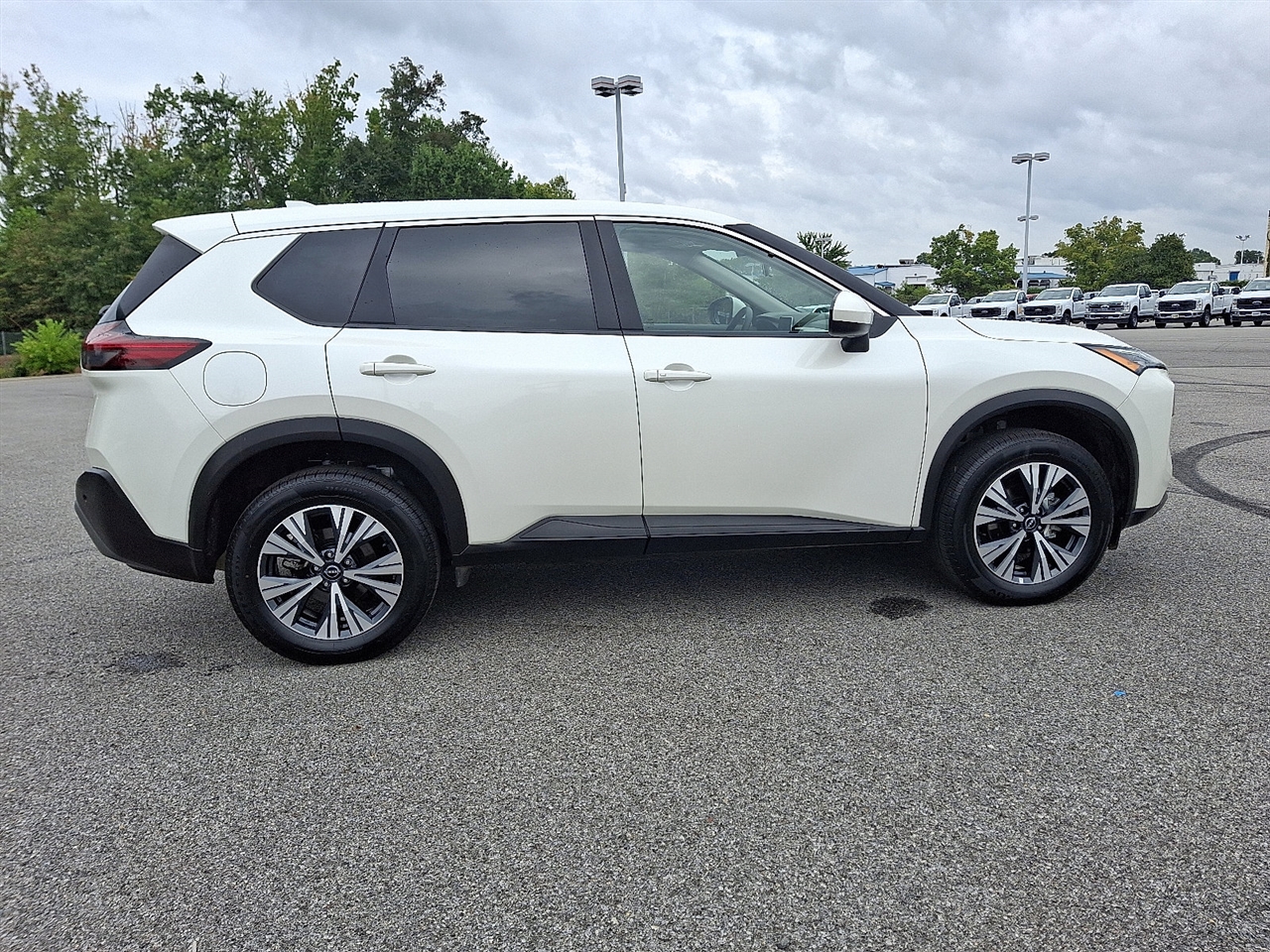 Nissan Rogue SV AWD 2023