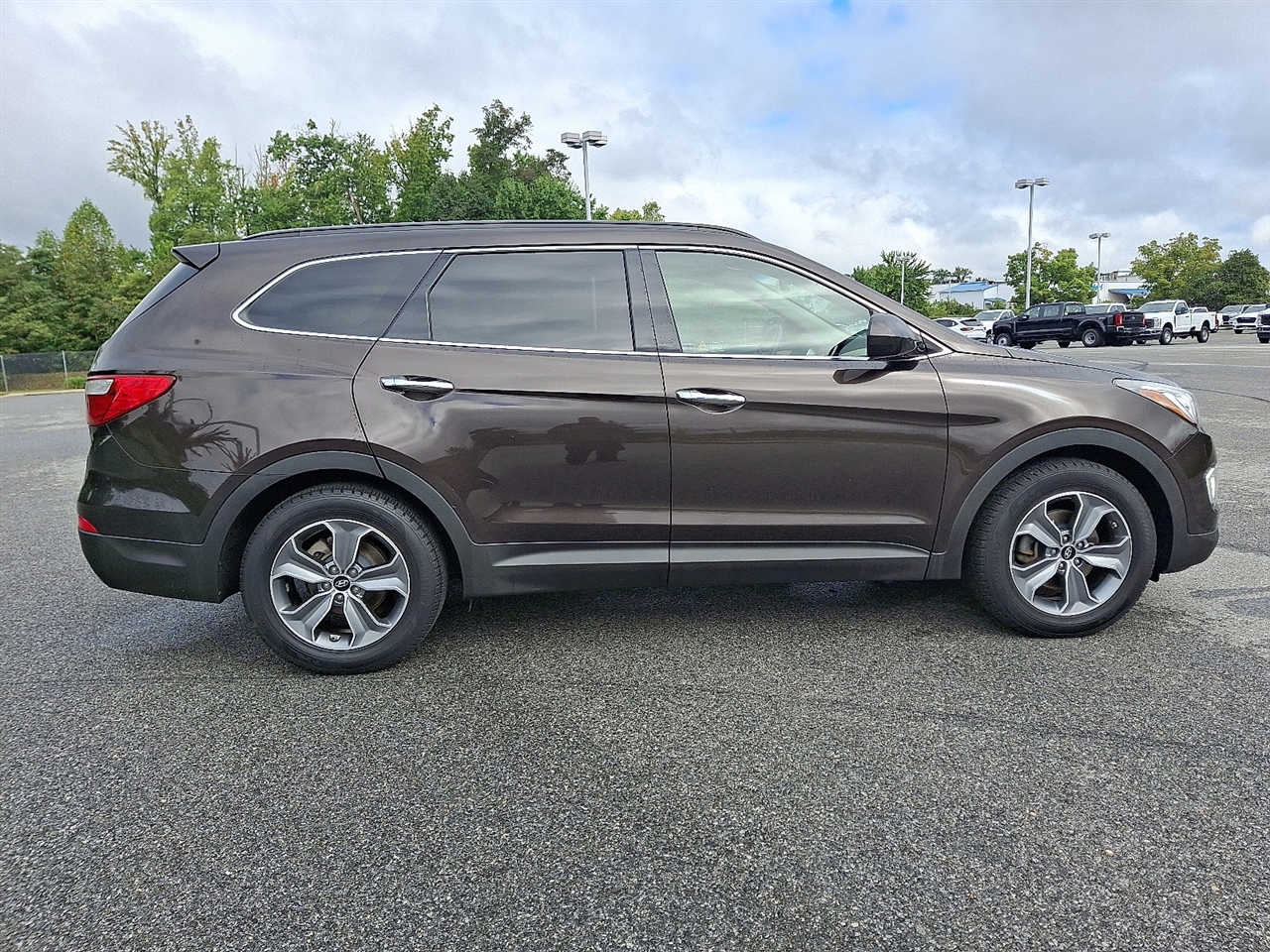 Hyundai Santa Fe SE FWD 2016