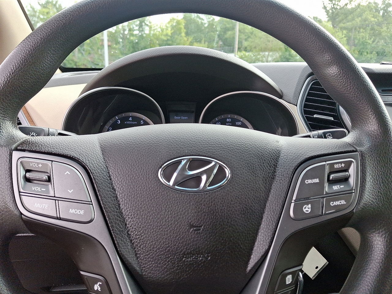 Hyundai Santa Fe SE FWD 2016