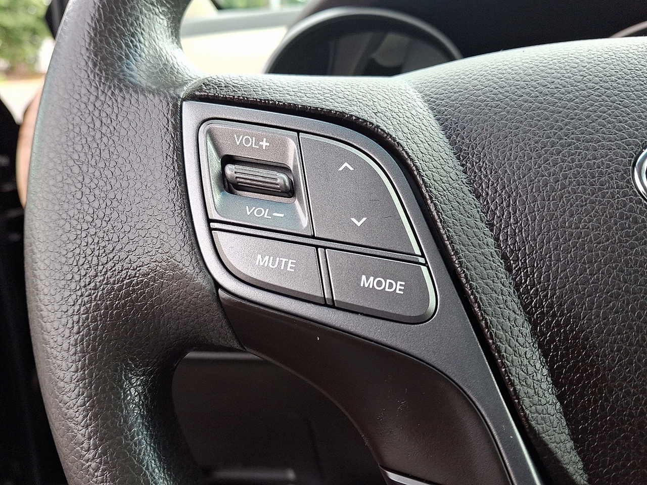 Hyundai Santa Fe SE FWD 2016