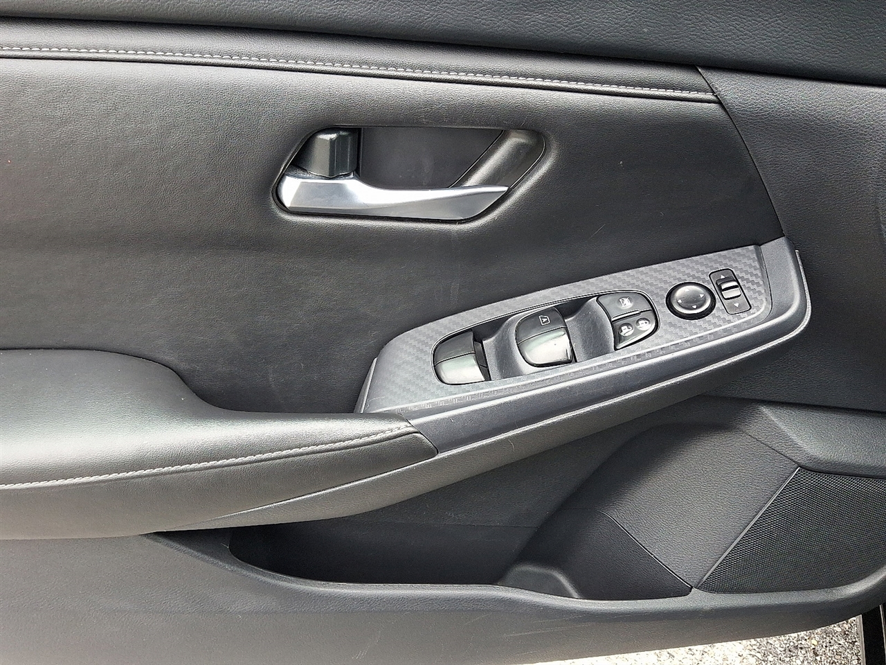 Nissan Sentra SV 2024