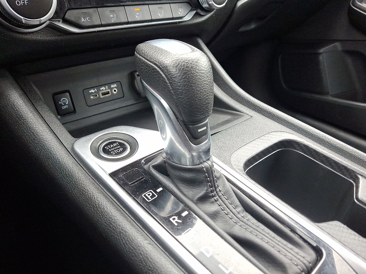 Nissan Sentra SV 2024