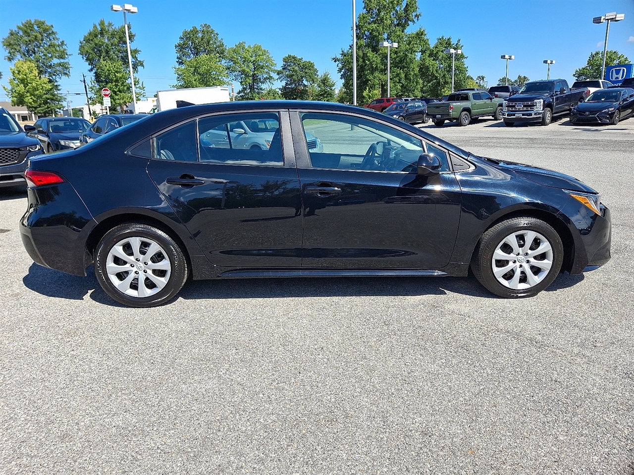 Toyota Corolla LE 2024