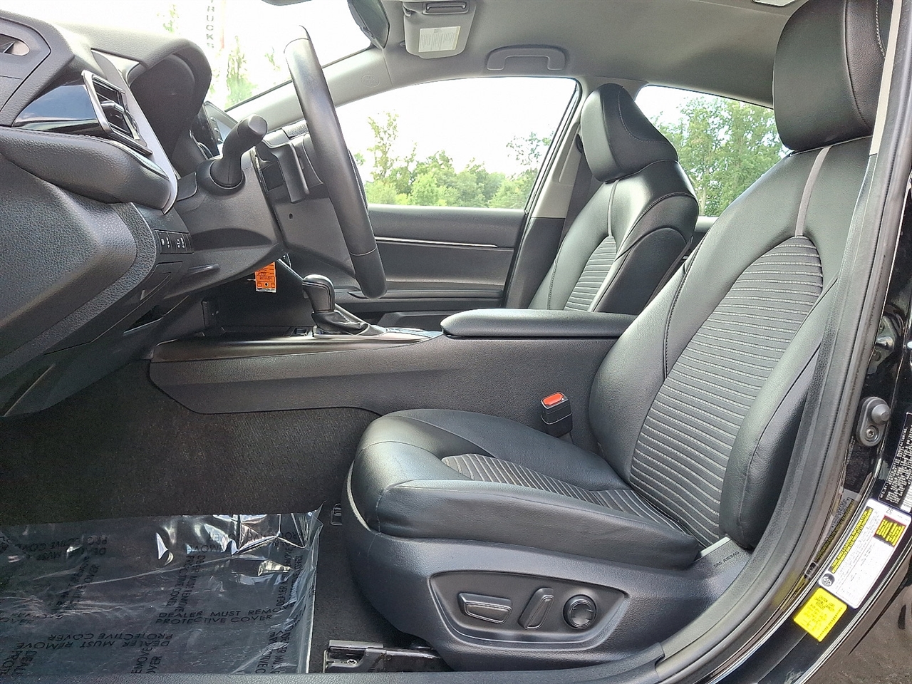 Toyota Camry SE 2024