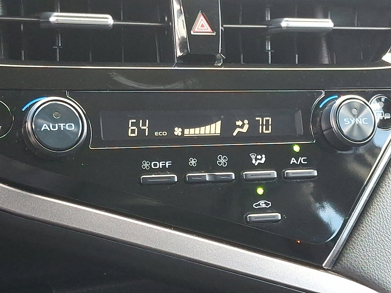 Toyota Camry SE 2024