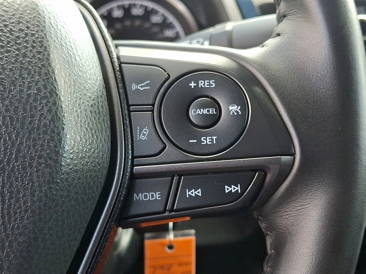 Toyota Camry SE 2024