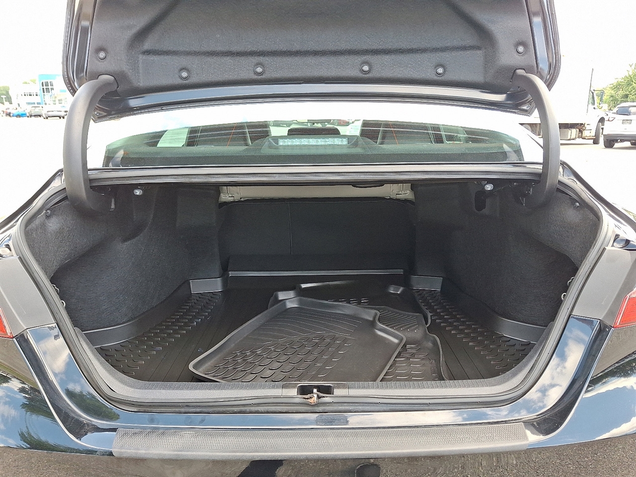 Toyota Camry SE 2024