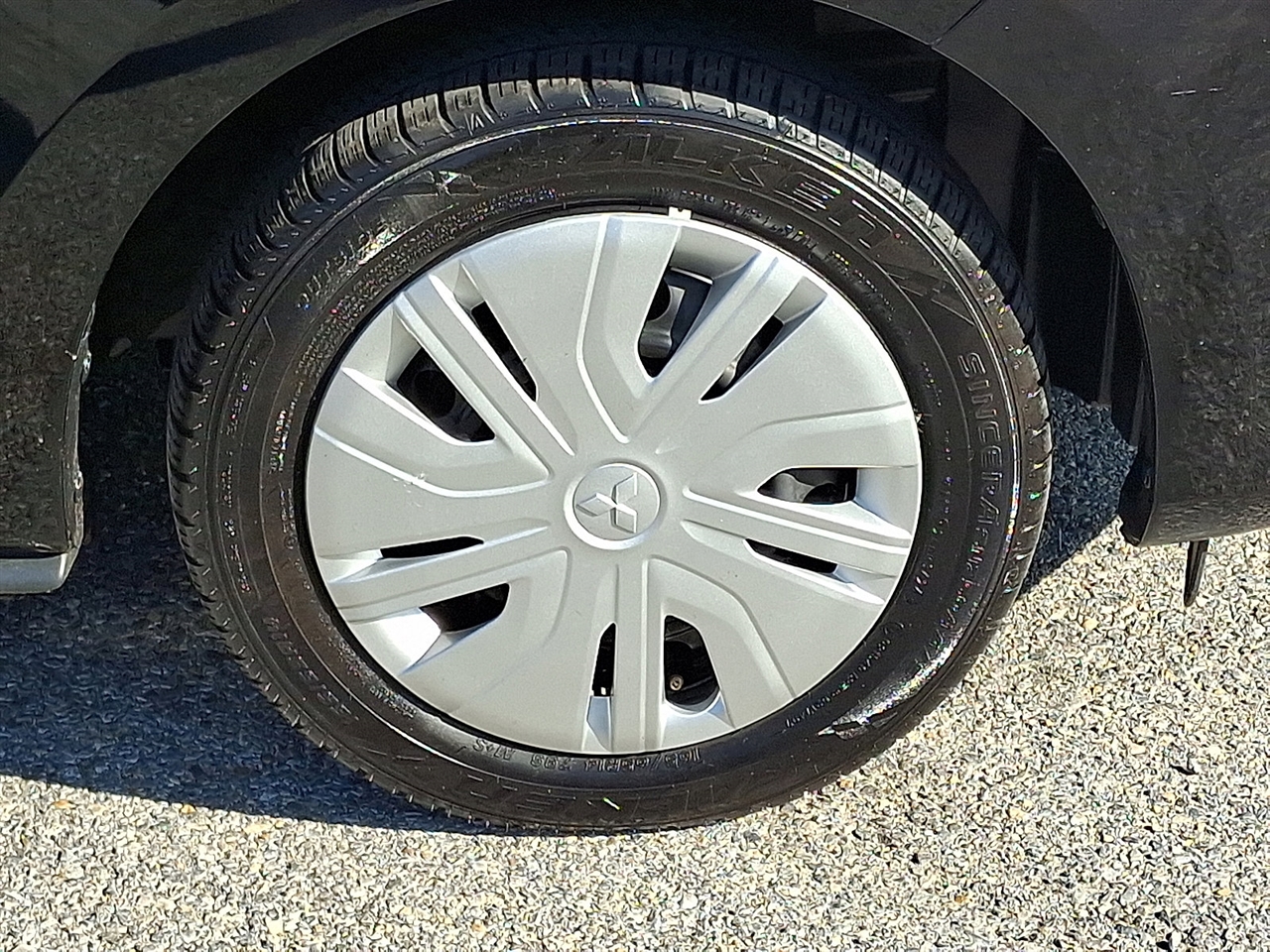 Mitsubishi Mirage ES 5M 2024