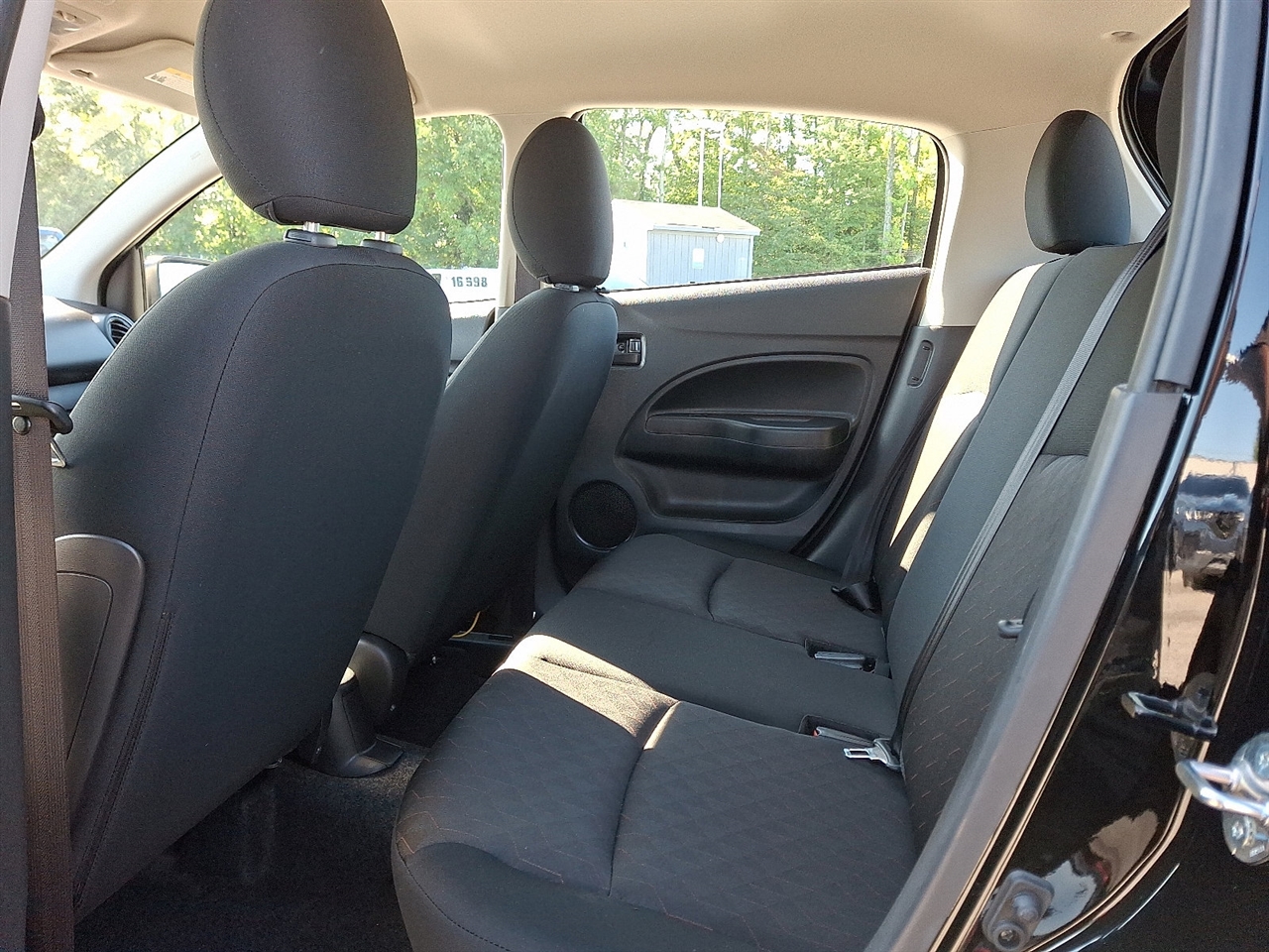 Mitsubishi Mirage ES 5M 2024