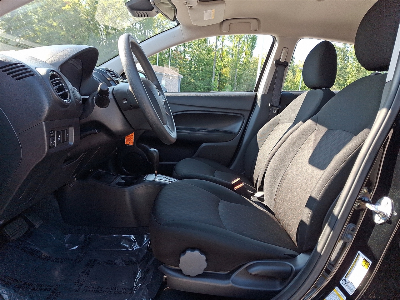 Mitsubishi Mirage ES 5M 2024