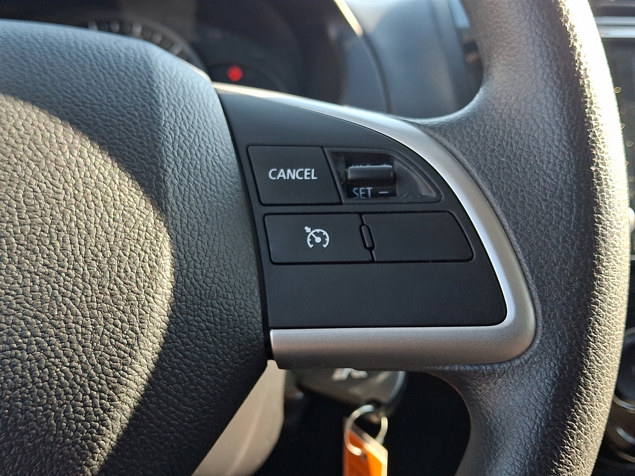 Mitsubishi Mirage ES 5M 2024