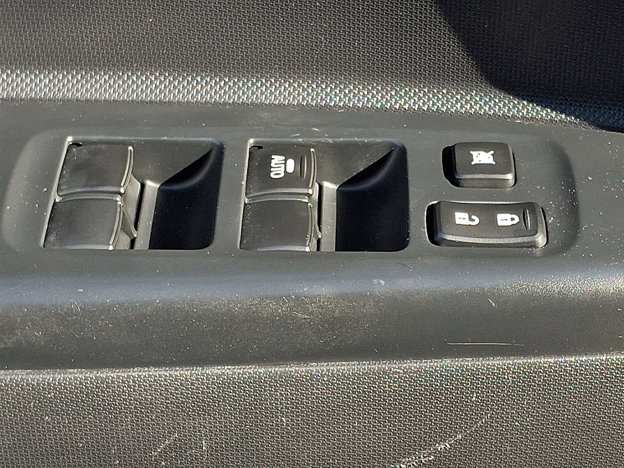 Mitsubishi Mirage ES 5M 2024