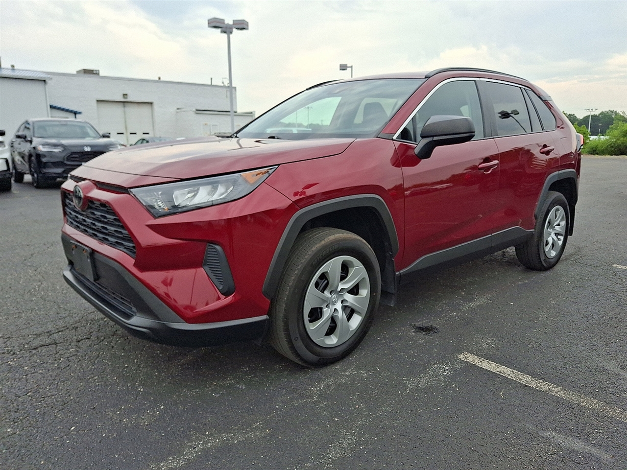 Toyota RAV4 LE AWD 2021