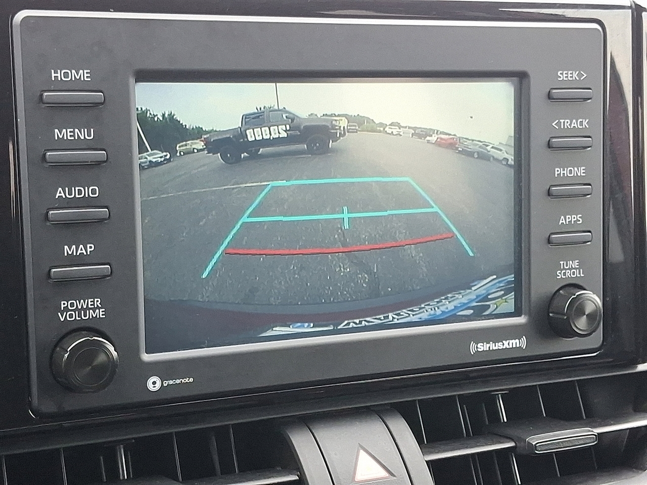 Toyota RAV4 LE AWD 2021