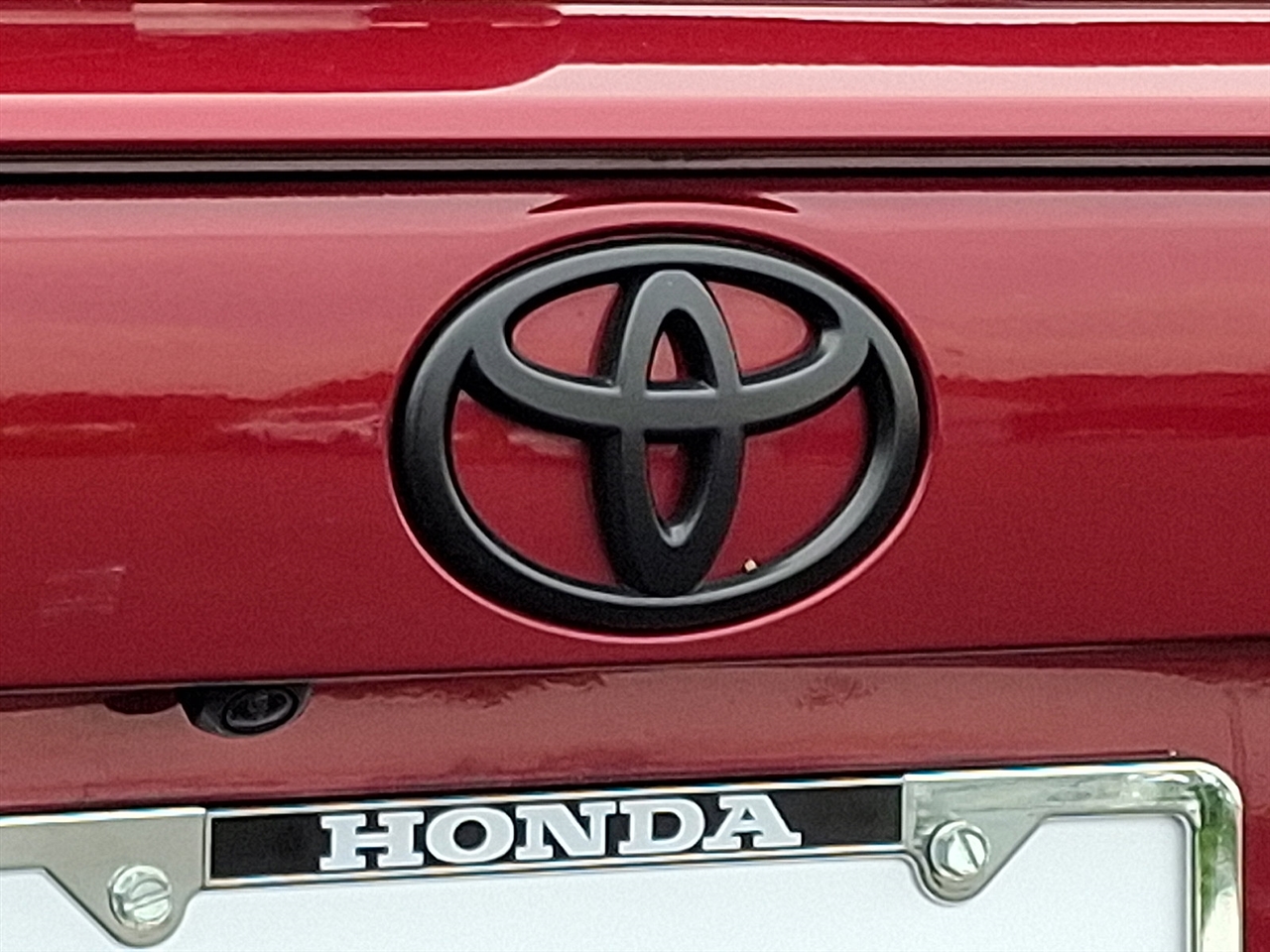 Toyota RAV4 LE AWD 2021