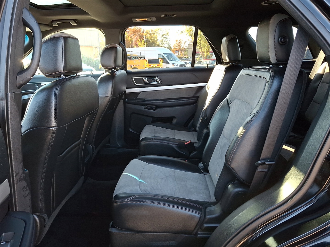 Ford Explorer XLT 4WD 2017