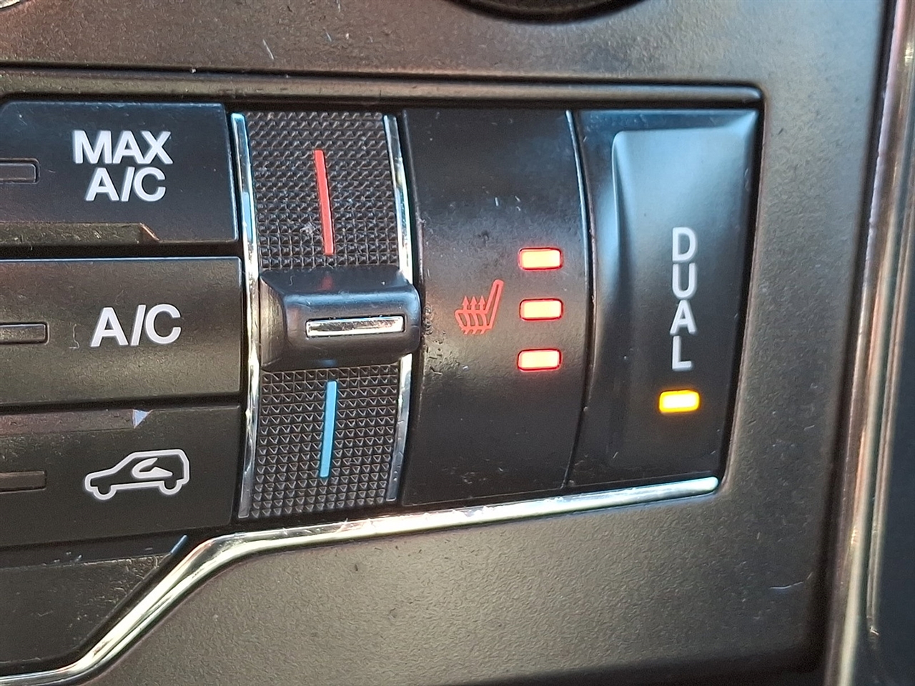 Ford Explorer XLT 4WD 2017