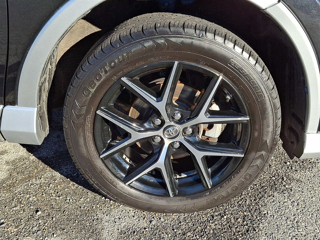 Toyota RAV4 SE 4WD 2016