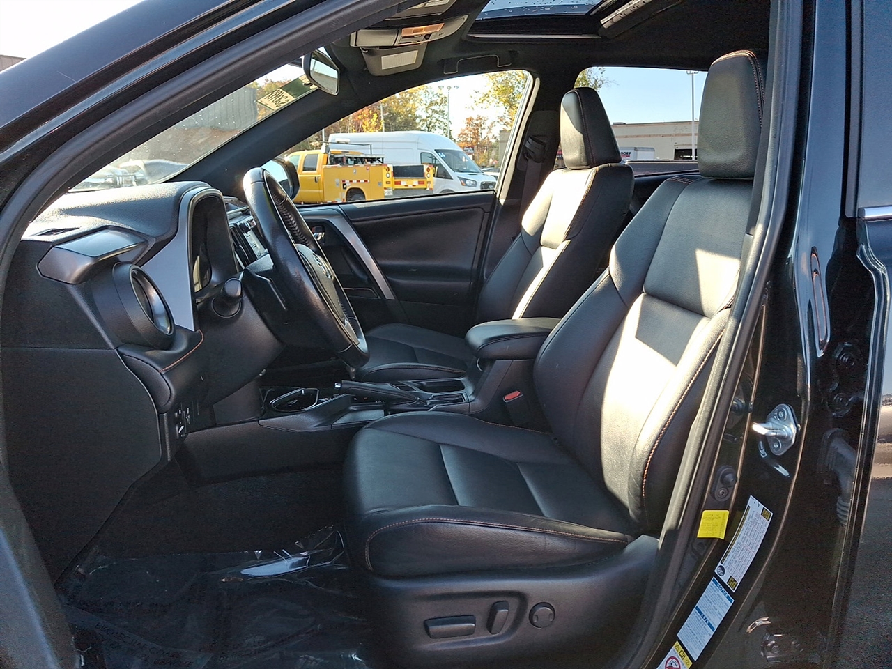 Toyota RAV4 SE 4WD 2016