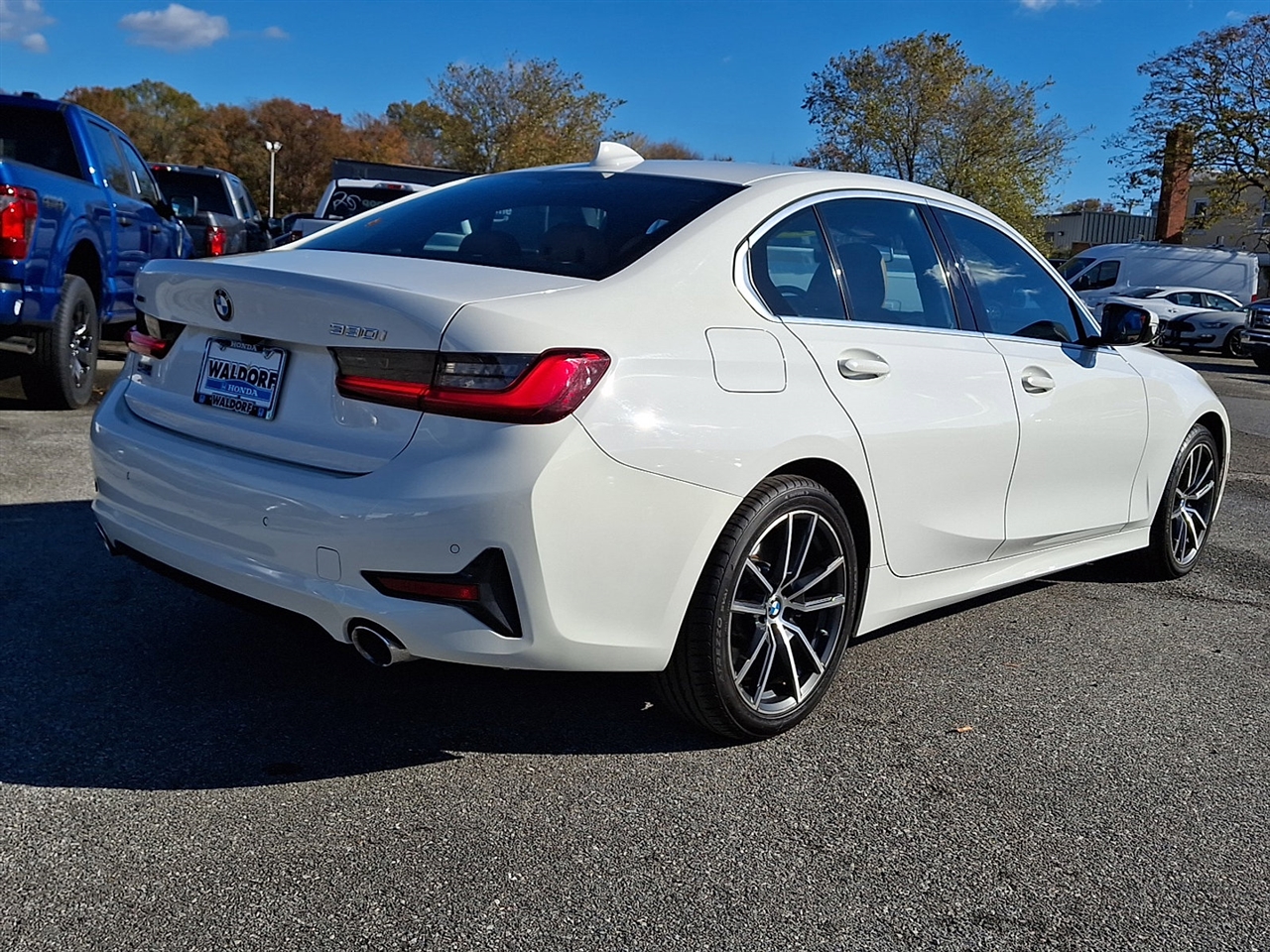 BMW 3-Series 330i xDrive 2021