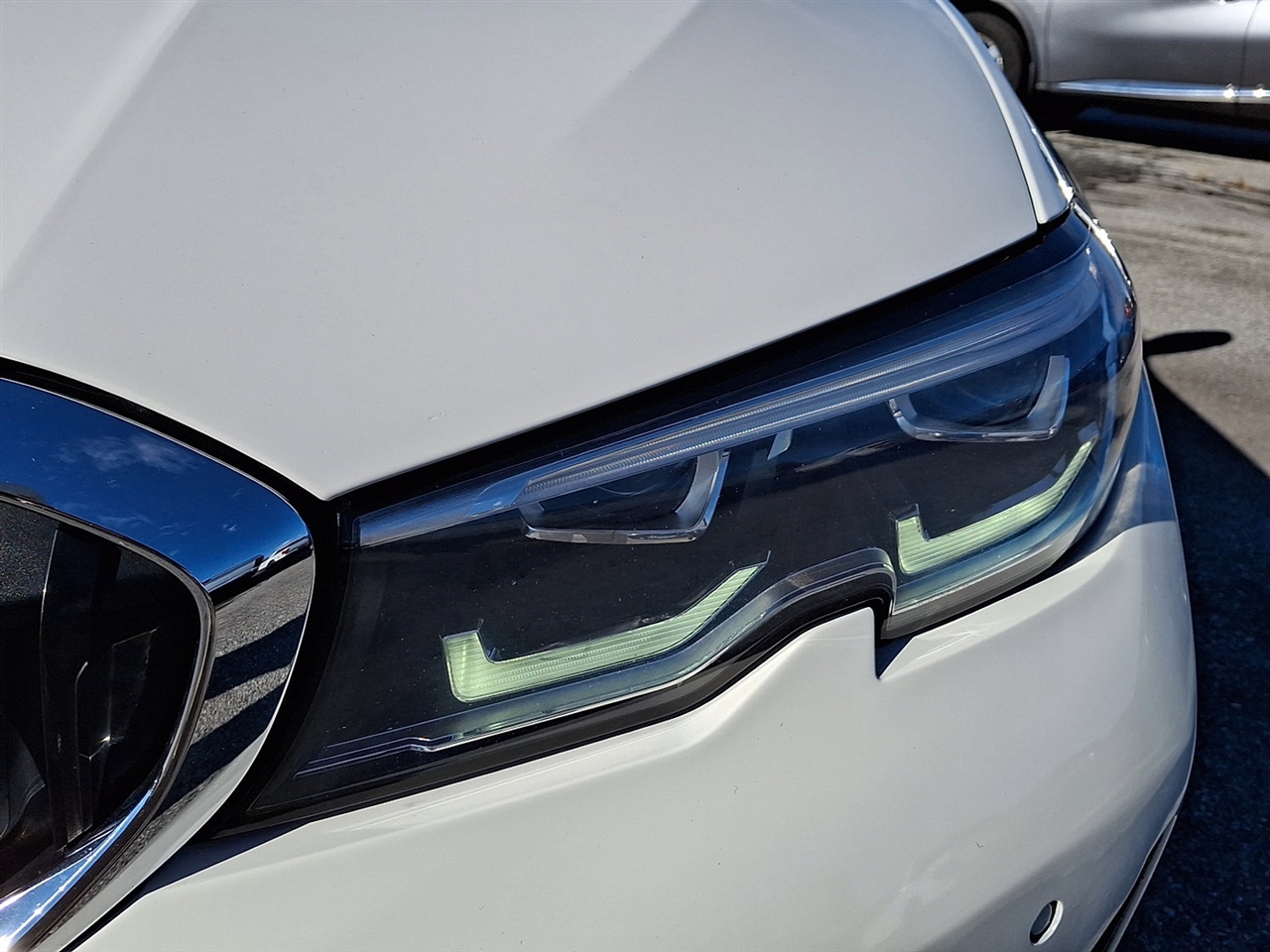 BMW 3-Series 330i xDrive 2021