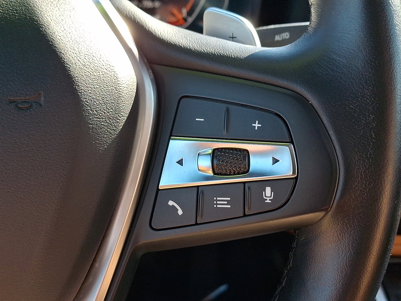 BMW 3-Series 330i xDrive 2021