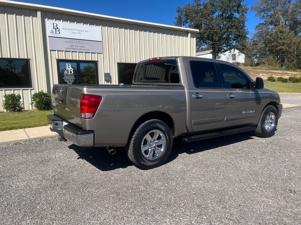 2009 Nissan Titan XE Crew Cab 2WD SWB