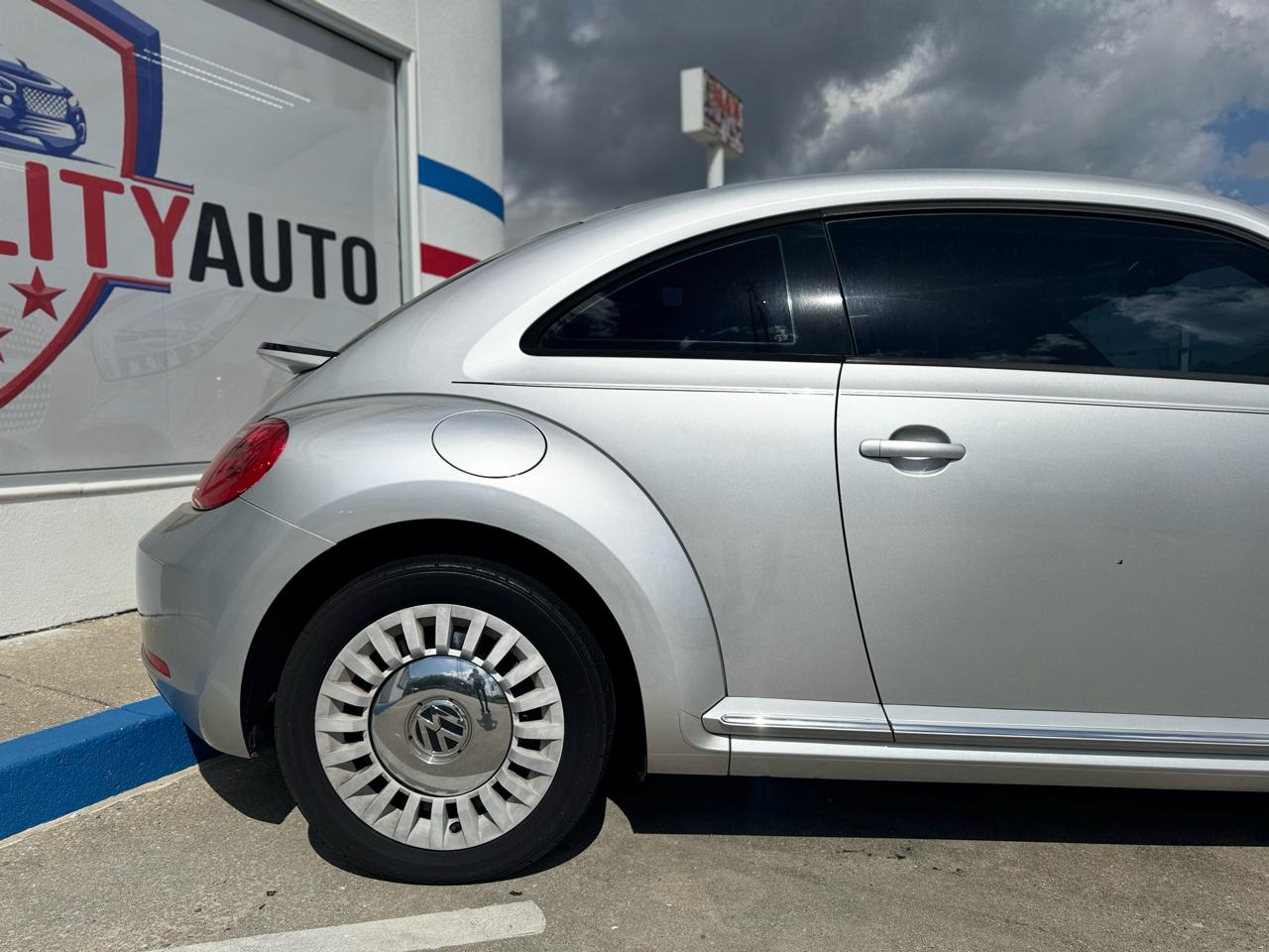 Volkswagen Beetle 1.8T PZEV 6A 2016