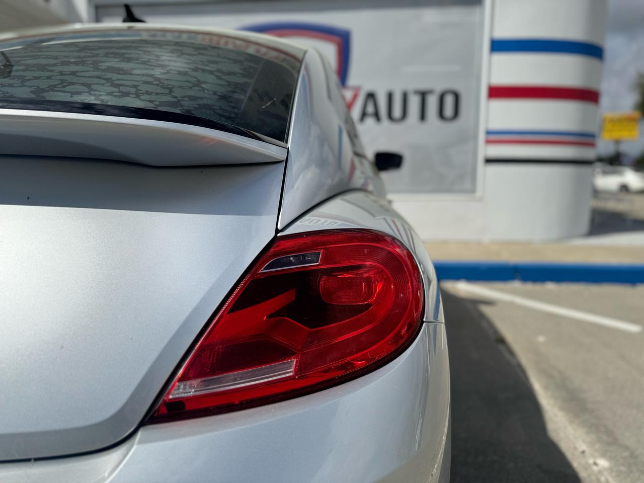 Volkswagen Beetle 1.8T PZEV 6A 2016