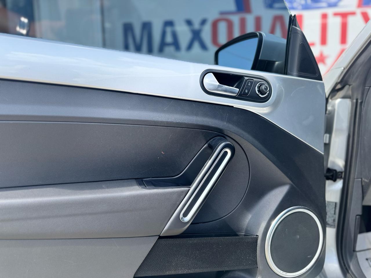 Volkswagen Beetle 1.8T PZEV 6A 2016