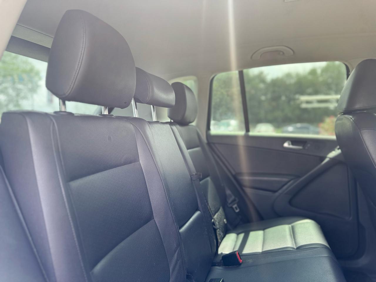Volkswagen Tiguan S 2016