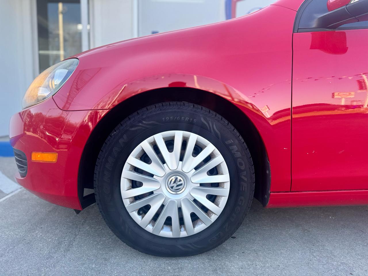 Volkswagen Golf 2.5L Conv & Sunroof 4 Door PZEV 2013