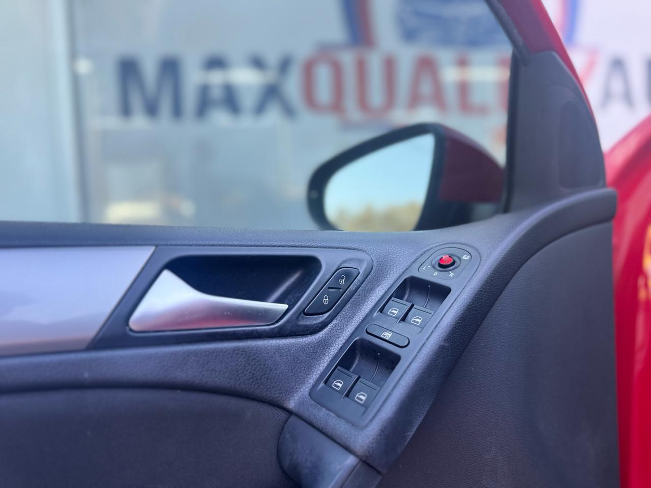 Volkswagen Golf 2.5L Conv & Sunroof 4 Door PZEV 2013