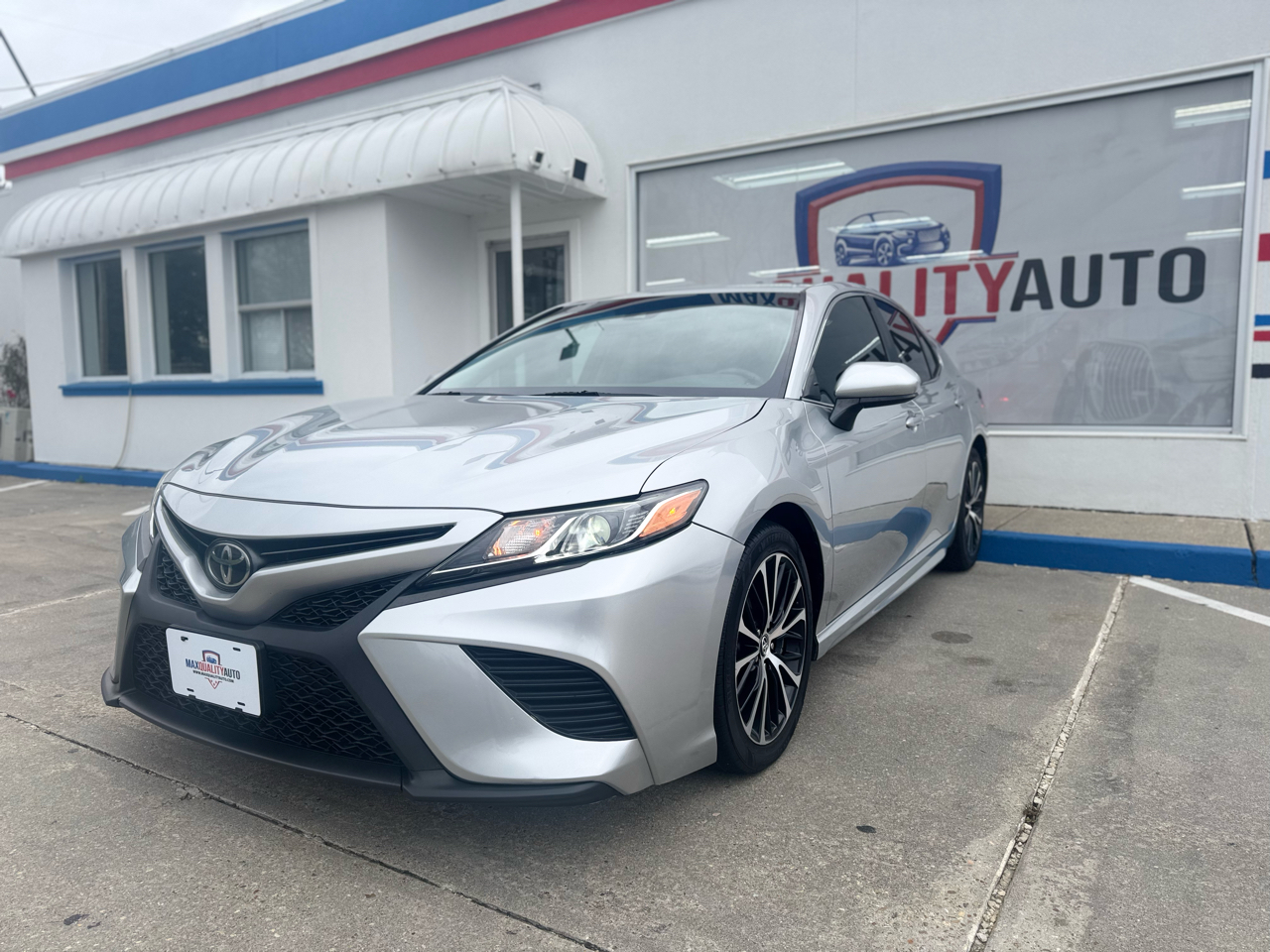Toyota Camry SE 2018