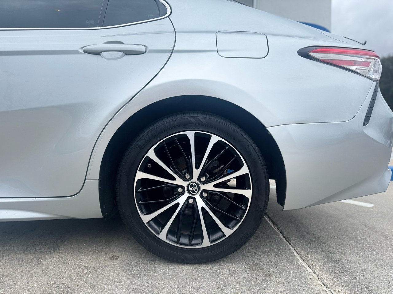 Toyota Camry SE 2018