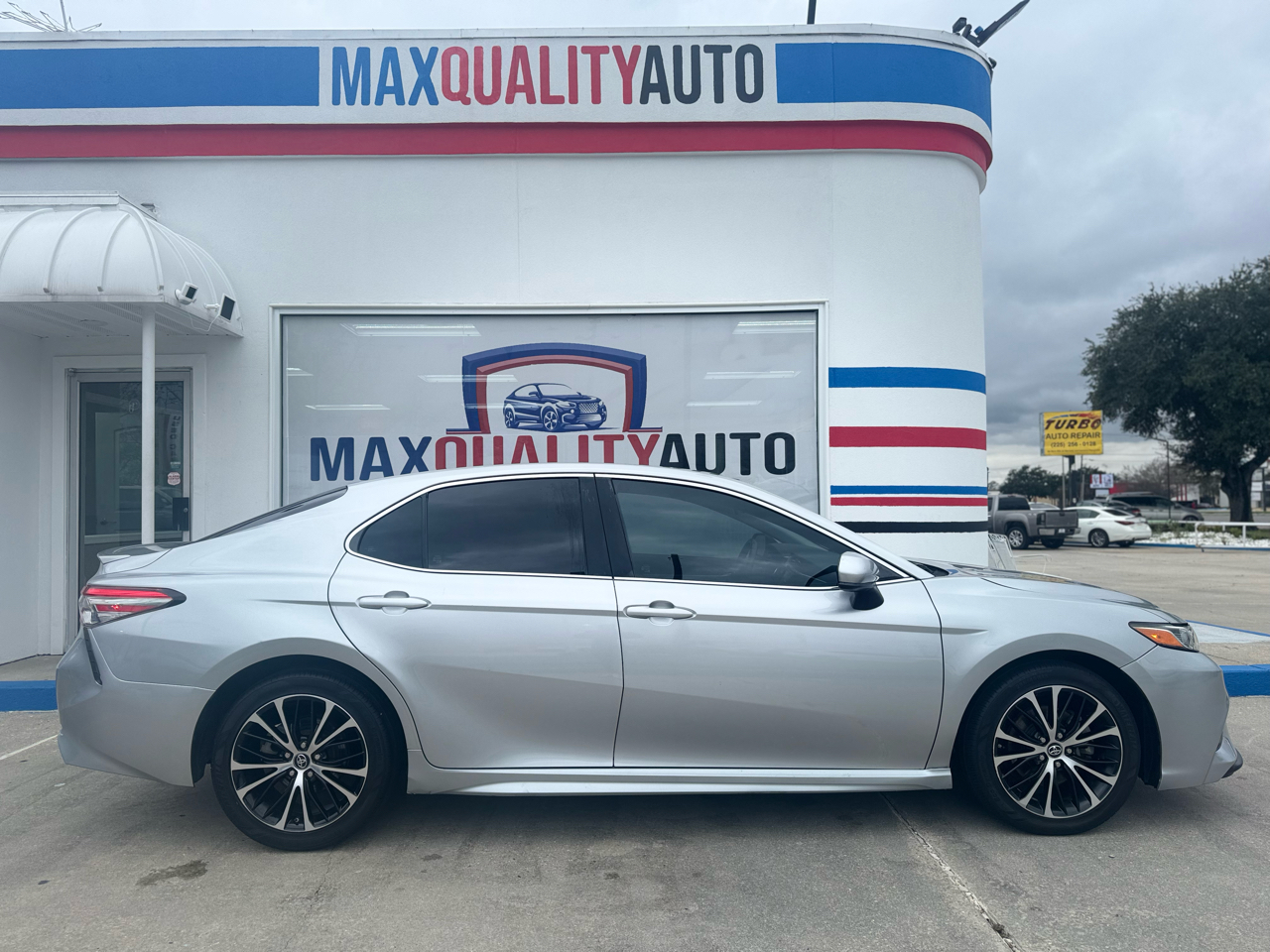 Toyota Camry SE 2018