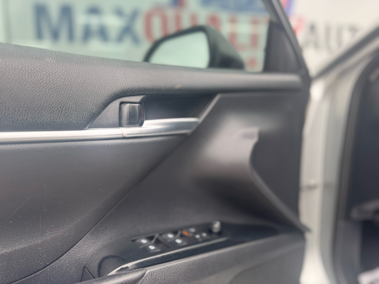 Toyota Camry SE 2018