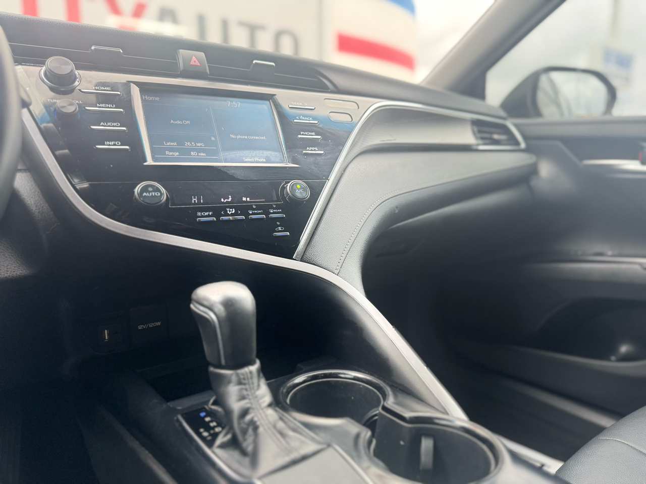 Toyota Camry SE 2018