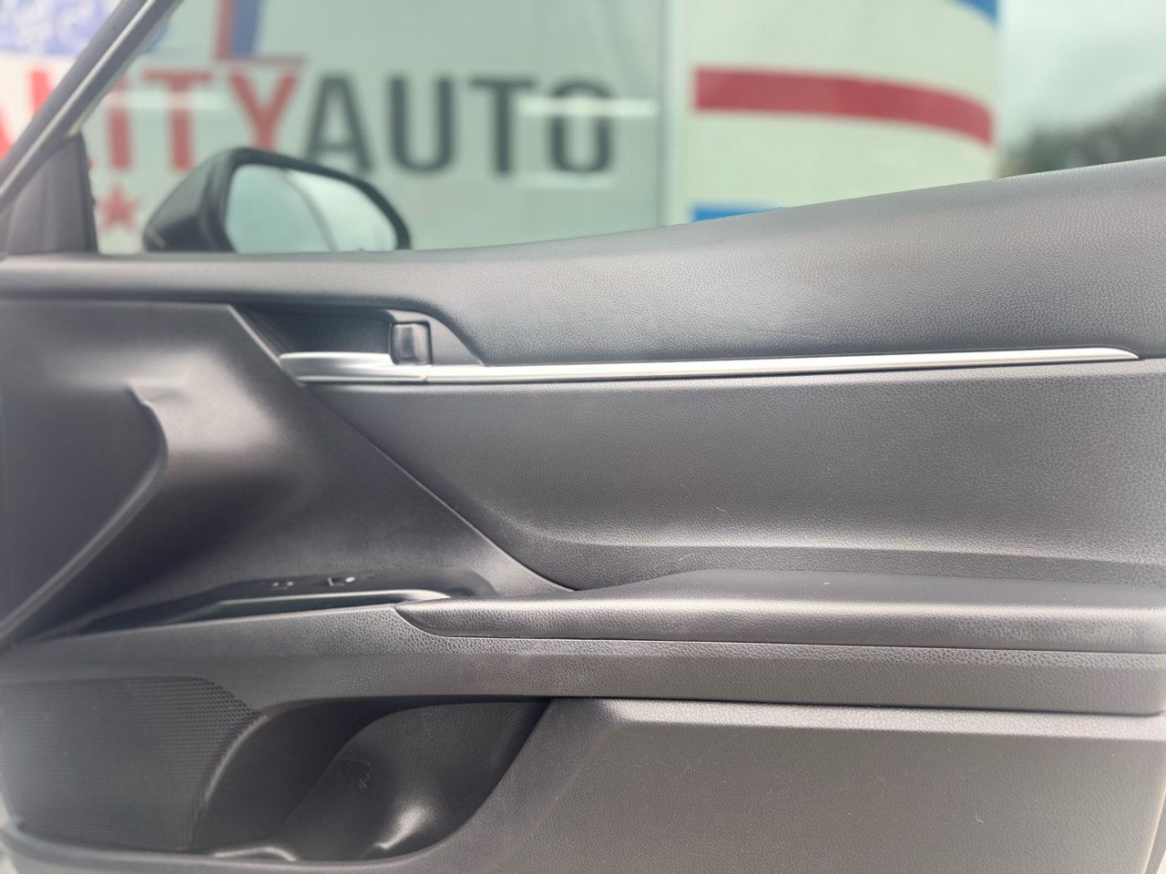 Toyota Camry SE 2018