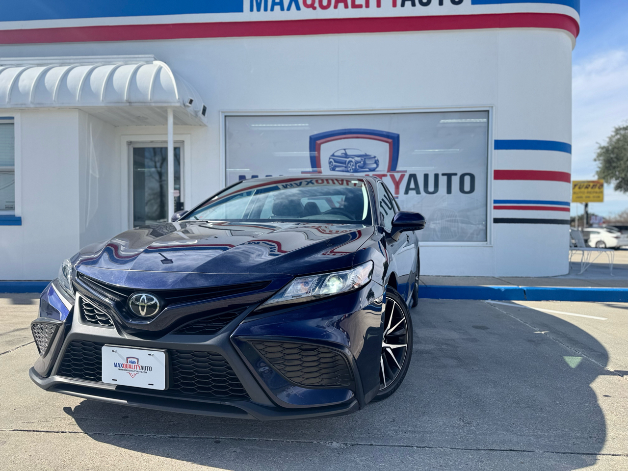 Toyota Camry SE 2022