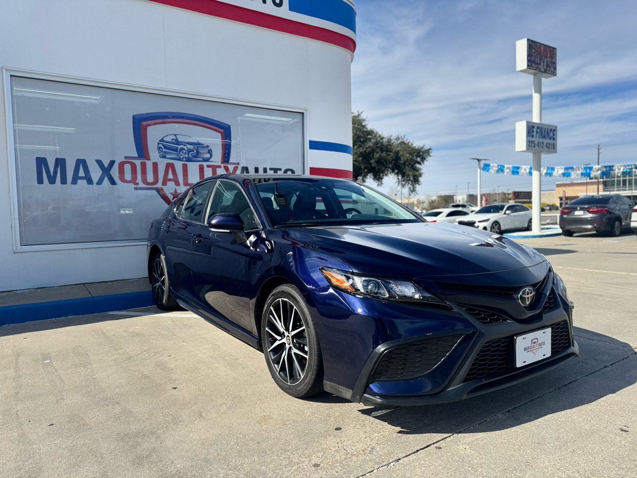 Toyota Camry SE 2022