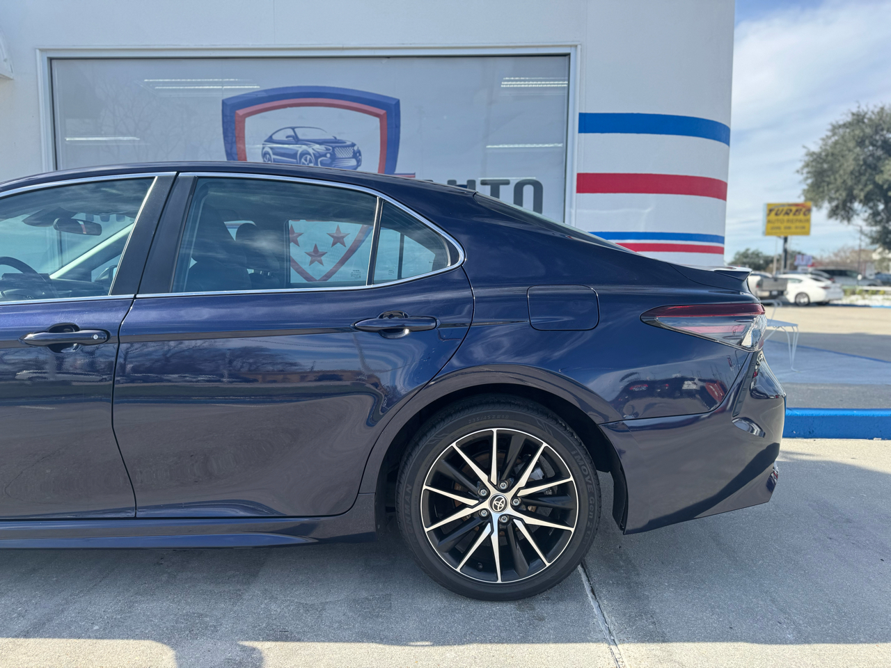 Toyota Camry SE 2022