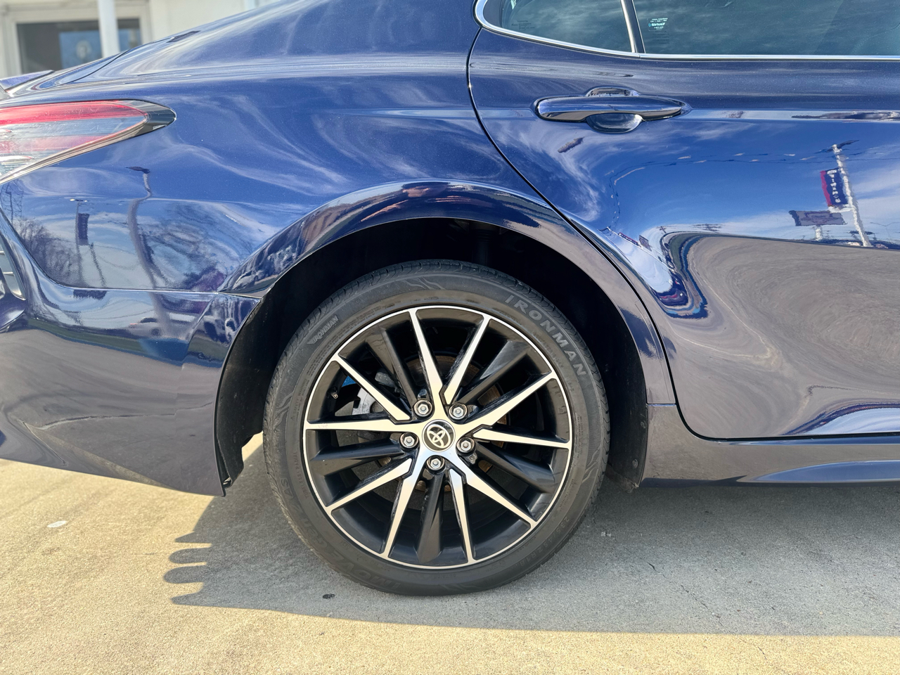 Toyota Camry SE 2022