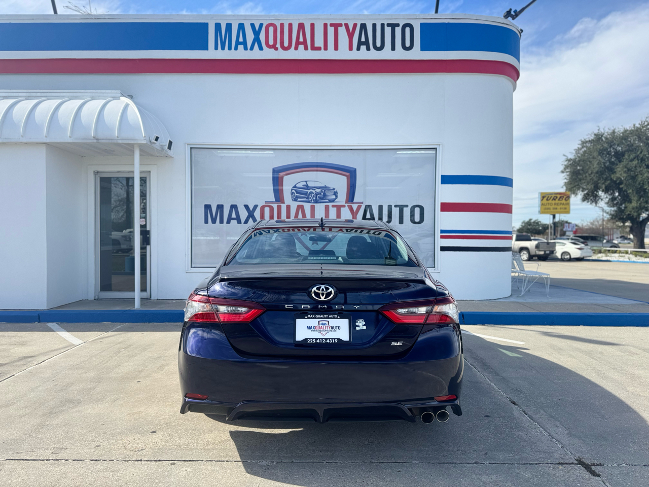 Toyota Camry SE 2022