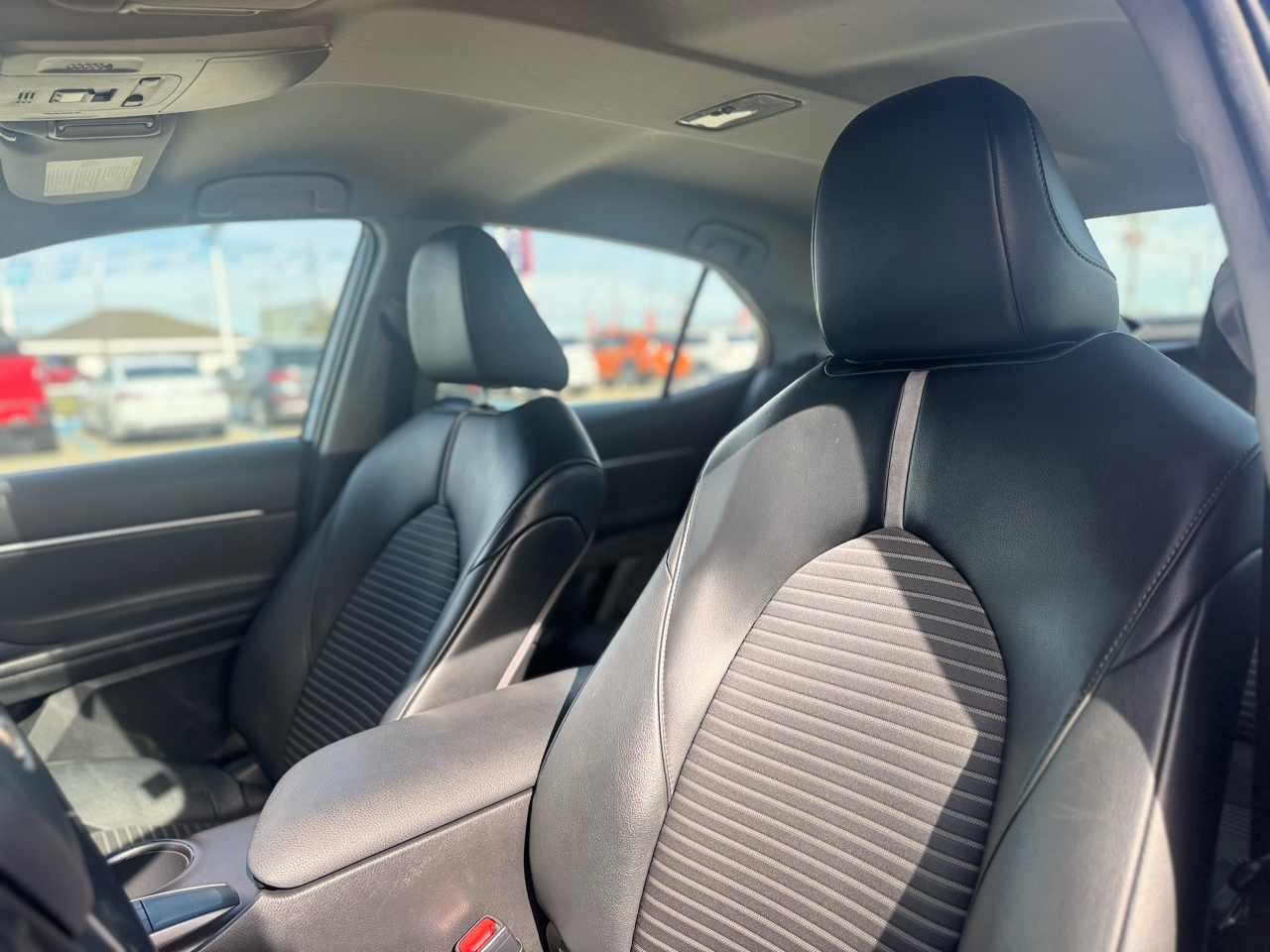 Toyota Camry SE 2022