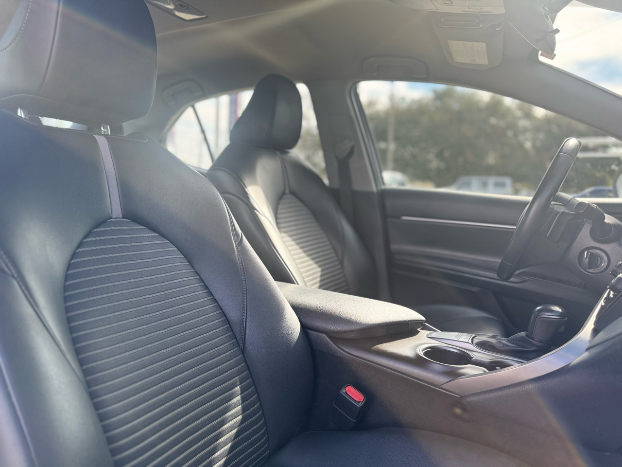 Toyota Camry SE 2022