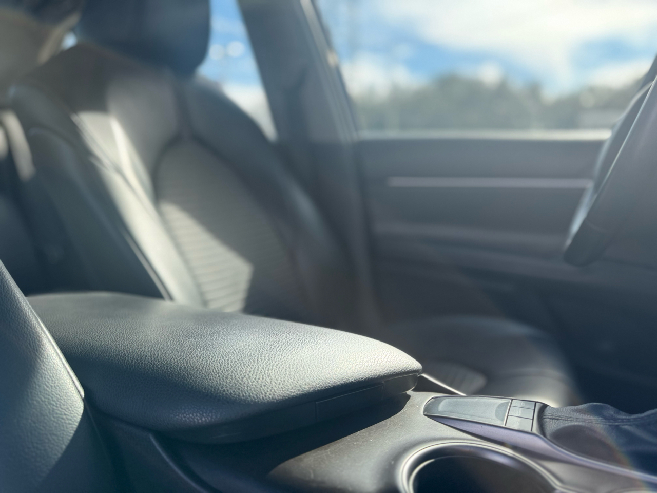 Toyota Camry SE 2022