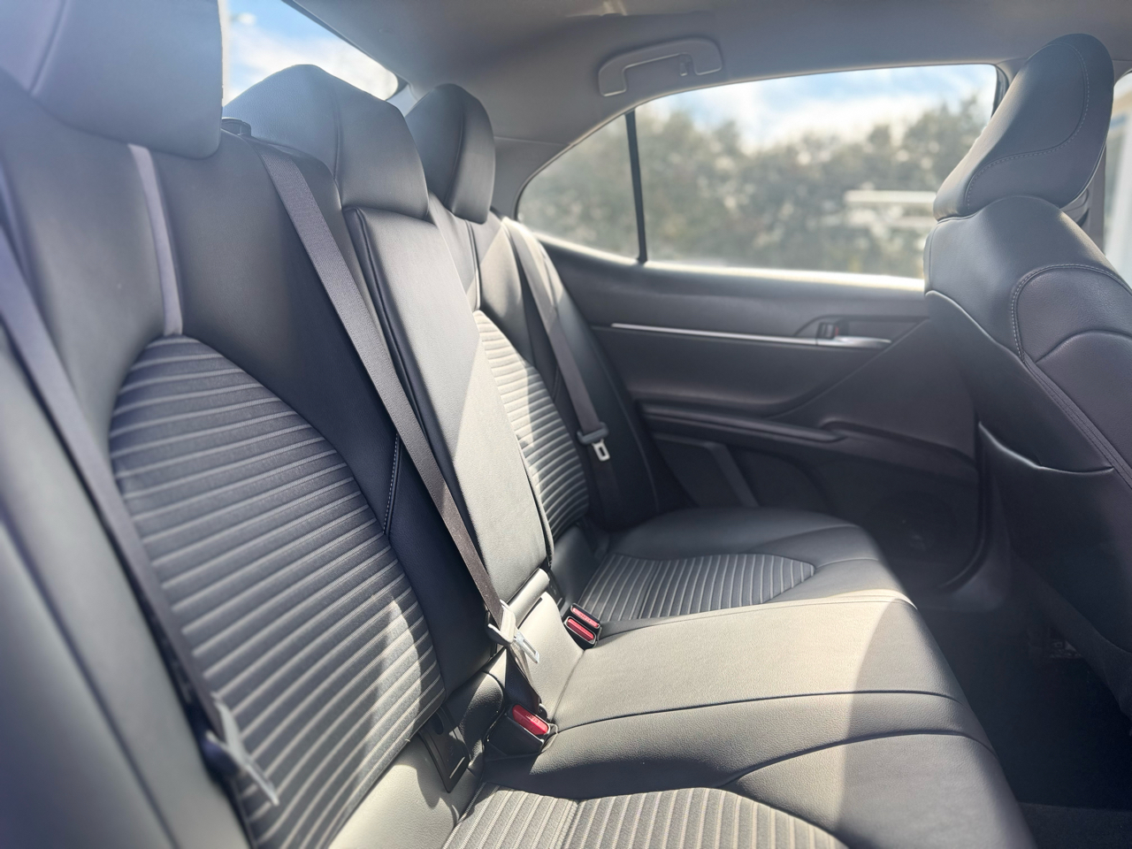 Toyota Camry SE 2022